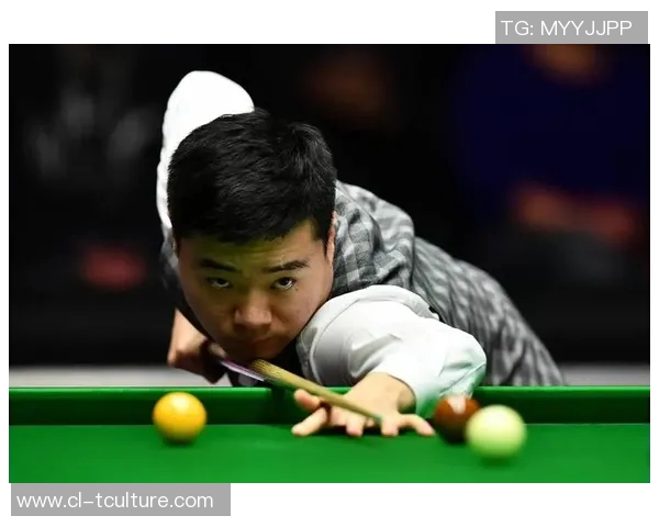 丁俊晖与威尔逊精彩对决比分揭晓胜负悬念引发球迷热议 丁俊晖与威尔逊精彩对决比分揭晓胜负悬念引发球迷热议