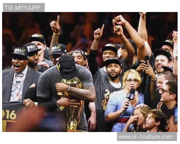 詹姆斯领衔湖人大胜热火，演绎篮球盛宴