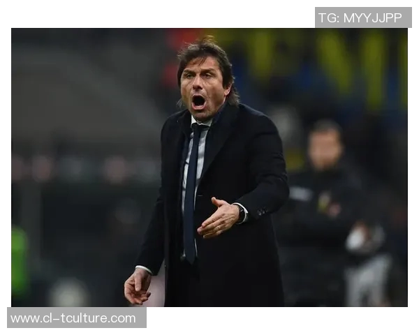 曼联与阿尔克马尔激战正酣比分揭晓引发球迷热议